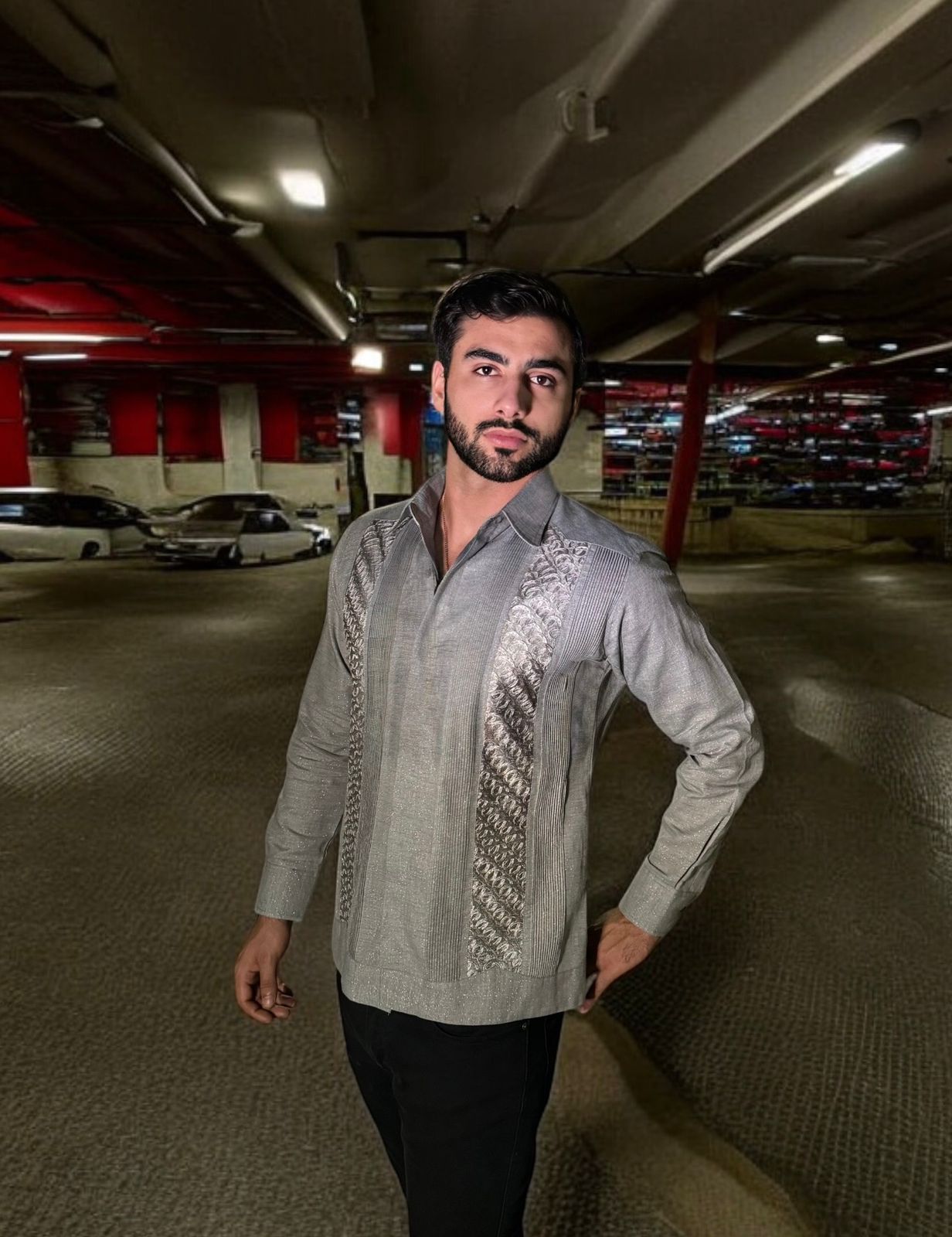 Guayabera metalizada
